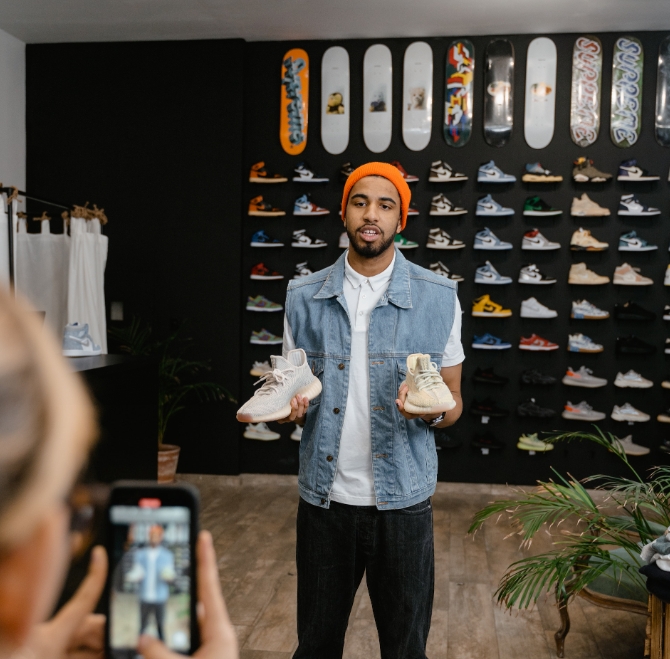 Discover the Power of Custom Merchandise in Influencer Marketing