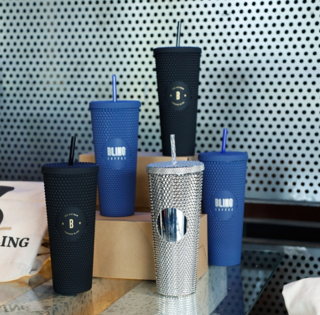 Elevate every sip! Discover how custom drinkware