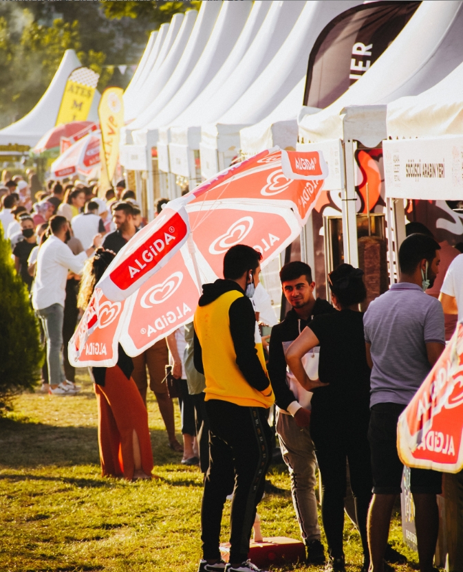 Elevate your corporate event with impactful CustomBanners