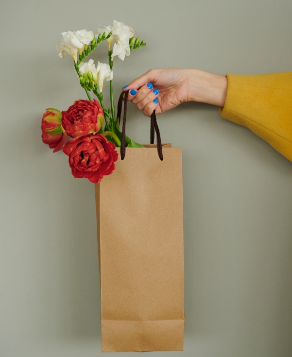 Transform your floral art with Decentcustom's bespoke solutions