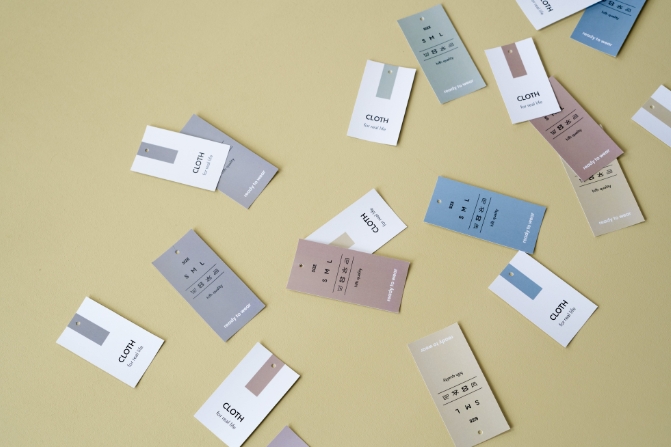 Transform your product into a narrative with our custom hang tags