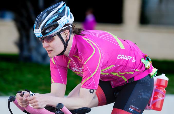 Pedal your way to a thriving cycling club with custom water bottles
