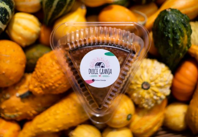Transform your organic grocery shopping experience with custom labels
