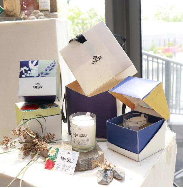 used scented candles and promotional products to illuminate their way to success