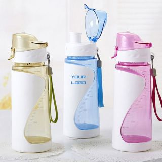 Custom 650ml Sports Plastic Water Bottle Plastic Drinking Cups with Carrying Strap