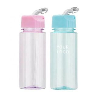 Custom Wholesale 18oz Portable Motivational Bottle Reusable Sports Plastic Bottle with Straw Carrying Ring for Outdoor Travel